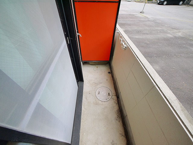 ラ・ベルメイゾンのバルコニー|落ち着いた時間を過ごせるバルコニーです