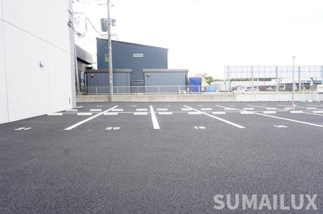 HARE菊陽の駐車場