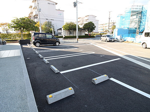 セントラルパークⅡ【キャッシュバック対象】の駐車場