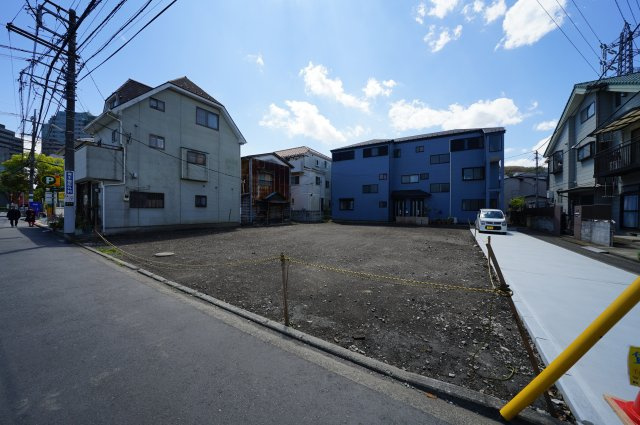 星川駅から平坦徒歩５分の好立地！生活施設が整った住環境♪ＬＤＫ１９．７５帖。保土ヶ谷区神戸町　全３棟新築戸建ての外観