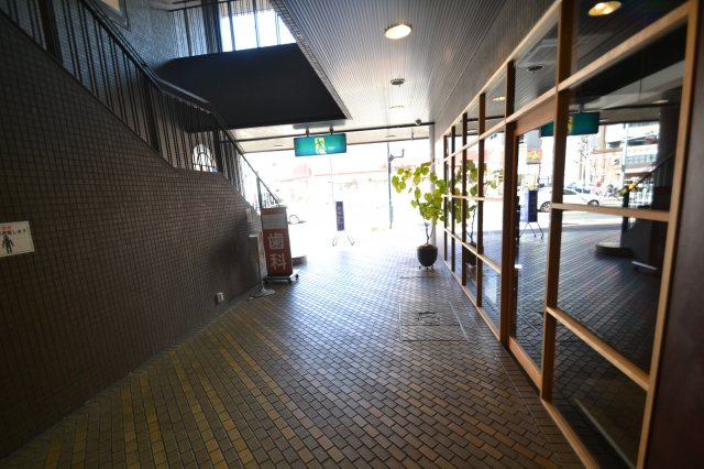 【エントランス】 | ビアビアンカマツヲ