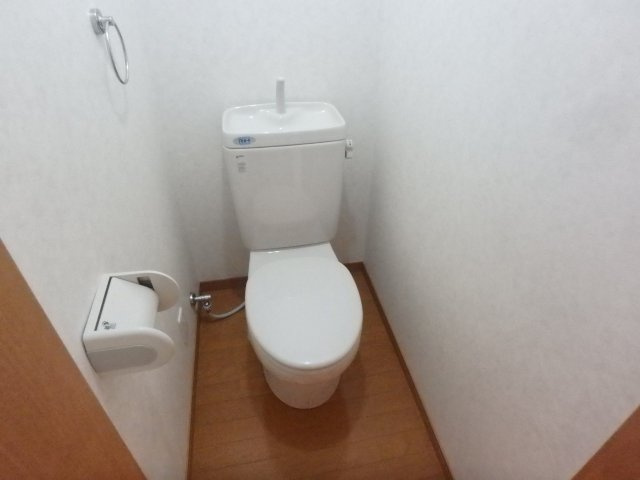 僚蘭舎のトイレ