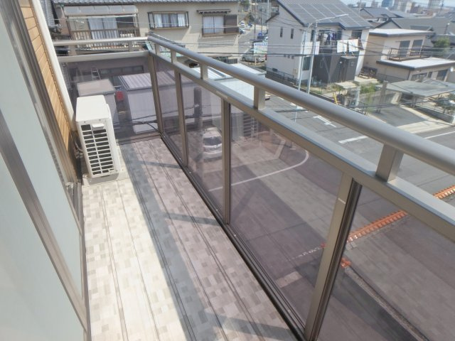 僚蘭舎のバルコニー