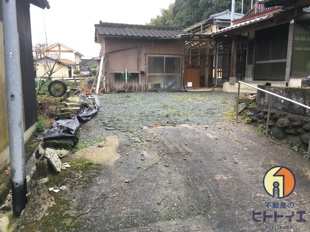 北田形戸建ての駐車場