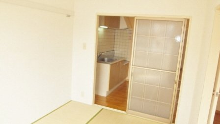 ウィズ北方の居間・リビング