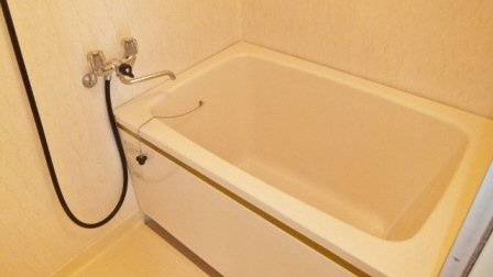 ウィズ北方の浴室|専用の浴室です