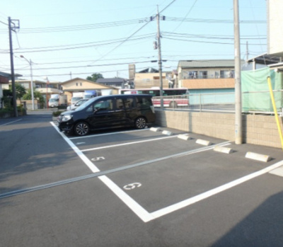 【駐車場】 | ソレアード新町【SHM】 | いつでも目の届く敷地内に駐車場があります♪お車をお持ちのファミリーさんにオススメです☆