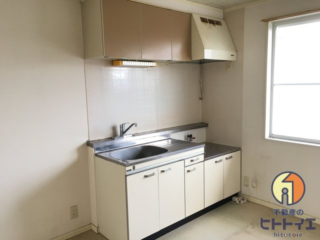 リバーサイドハイツAのキッチン|お料理しやすいキッチンです