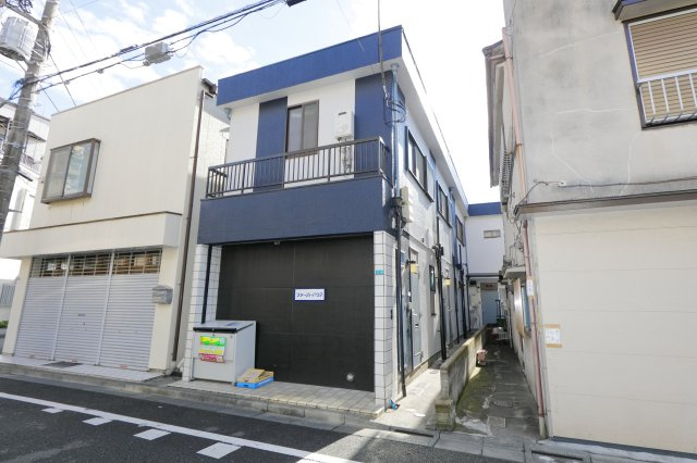 ファーストハウスの外観