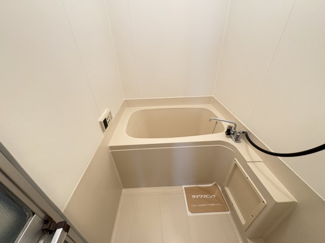 サンライズNの浴室|写真は同建物の別部屋を参考に掲載しております。