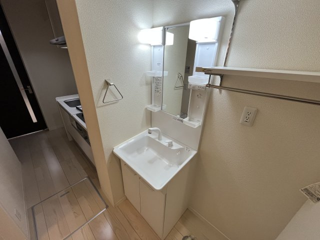 Patioの独立洗面台