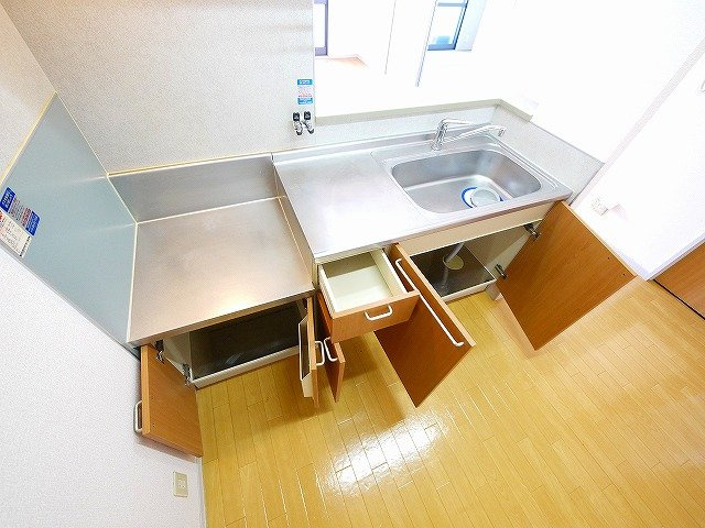 アネックスグリーンガーデンのキッチン|キッチンでお料理をお楽しみください