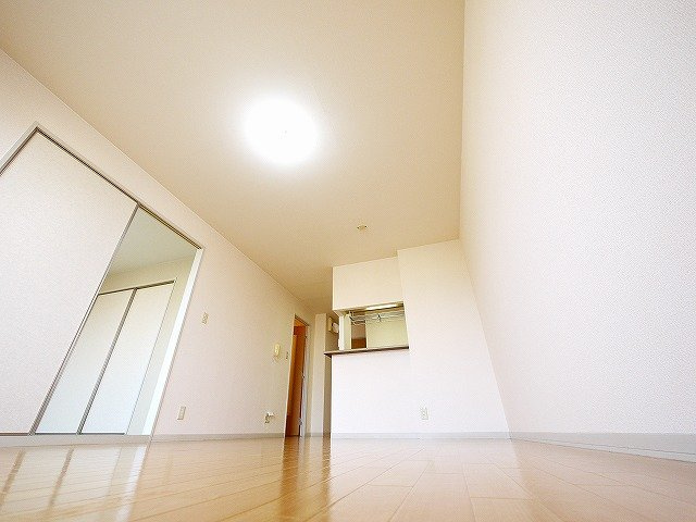 アネックスグリーンガーデンの居間・リビング|使いやすいリビングです