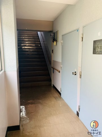 渡辺ビルのロビー