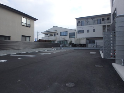 【駐車場】 | ビバリーグランディーⅡ | 北区田中　ビバリーグランディーⅡ　3LDK　駐車場