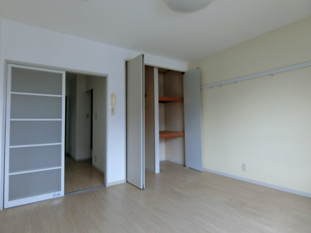 アーバンシーの居間・リビング