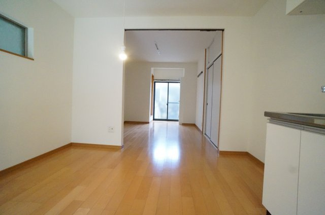 ラカーサの居間・リビング|参考、同建物・同間取りタイプの号室