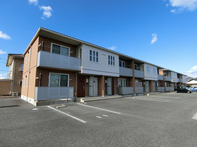 パインデュー　A棟