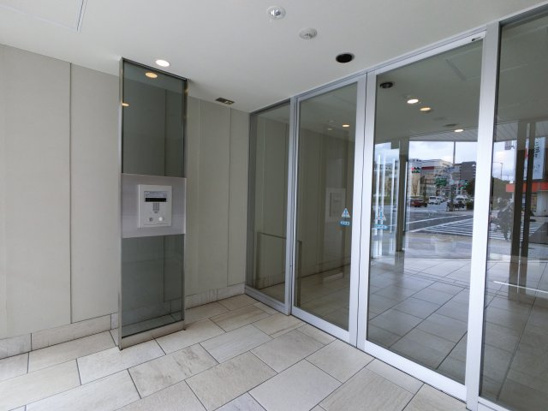 【エントランス】