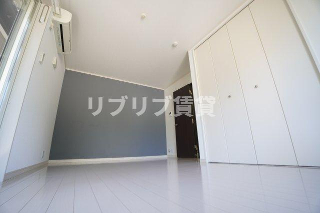 ハウスカーマインの居間・リビング