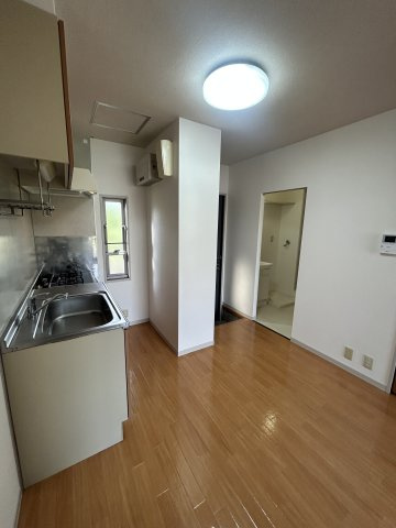 ラフォーレアダチの洋室