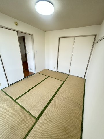 ラフォーレアダチの和室