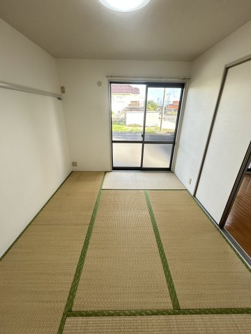 ラフォーレアダチの和室