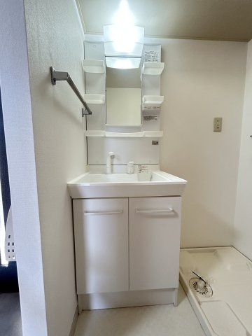 ラフォーレアダチの洗面所