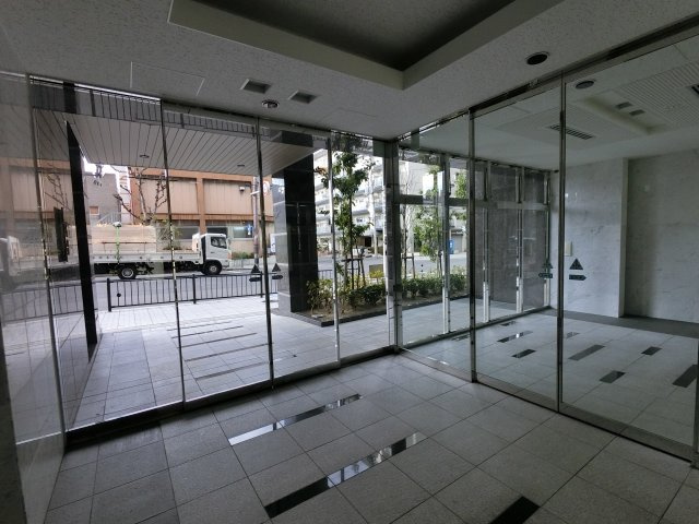 【エントランス】