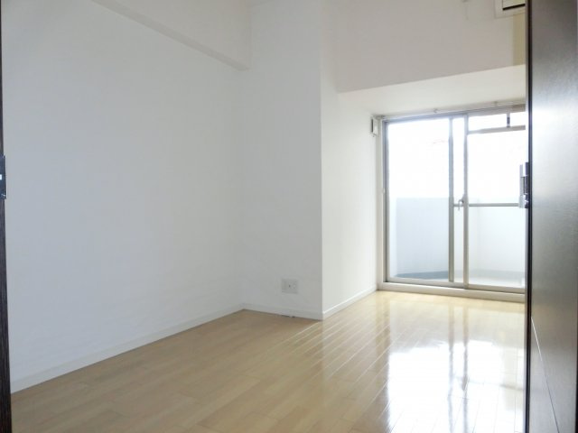 レジュールアッシュ難波リュクスの居間・リビング