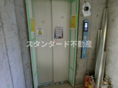 【ロビー】 | セレニテ福島カルム