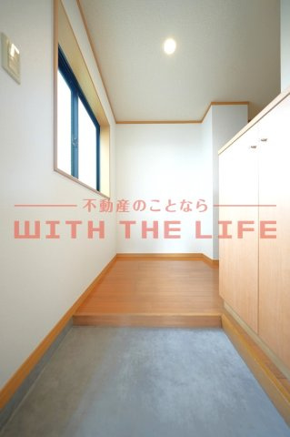 ピュアクローネII【キャッシュバック対象物件】の玄関|シンプルで使いやすい玄関です