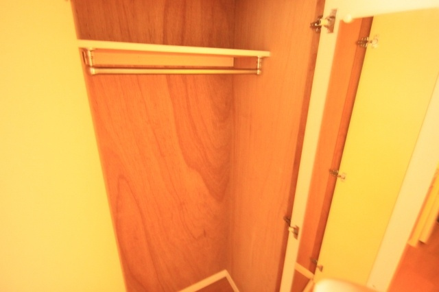 レオパレス菱屋西の収納