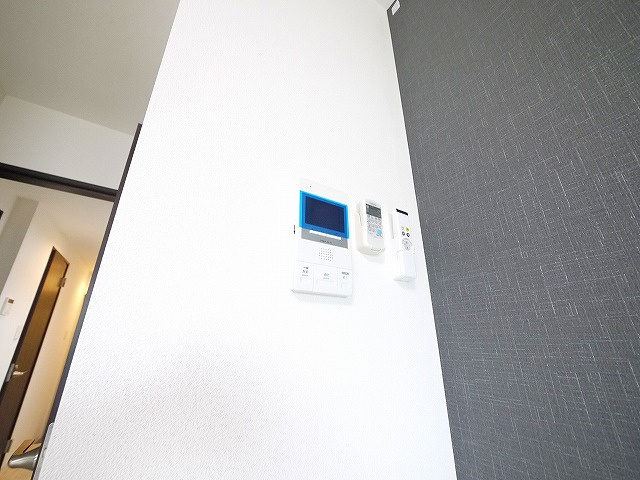 ジーメゾン法蓮町のセキュリティ|モニター付きインターホンです