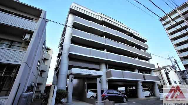 エステートマンション久留米医大前壱番館の外観