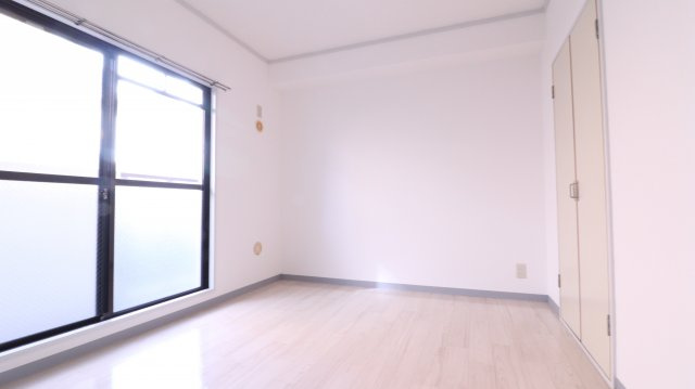 ハピネスの内装