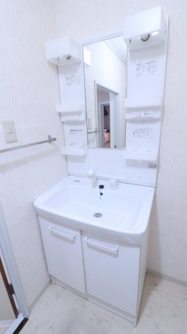 ハピネスの洗面所