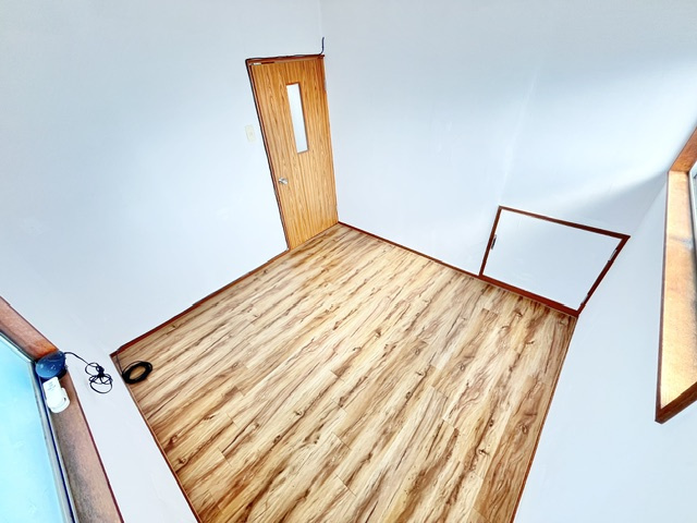 伏山一戸建ての洋室