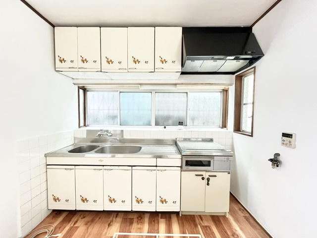 伏山一戸建てのキッチン