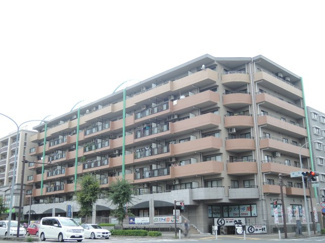【外観】 | 横浜市営地下鉄ブルーライン・横浜市営地下鉄グリーンライン「センター北」駅徒歩4分
通勤時間の短縮でご家族と過ごす時間を増やす事が出来ます。