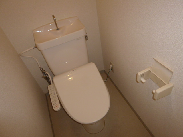 セジュール野山Ａのトイレ|温水洗浄便座