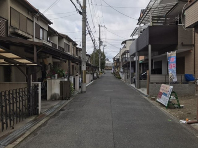 【前面道路含む現地写真】 | ＳＡＮＳＥＥＤ高殿3 | 前道の写真です。
幅員4.5ｍあるので、駐車も楽々ですね♪