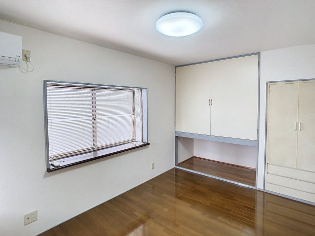 田村ハイツBの居間・リビング