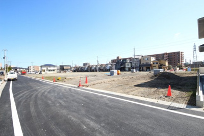 【前面道路含む現地写真】 | 大津市本堅田6丁目23付近　分譲地