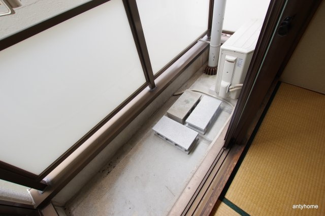 ベルメゾン高倉　仲介手数料無料のバルコニー