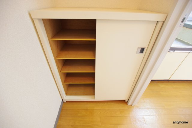 ベルメゾン高倉　仲介手数料無料の玄関