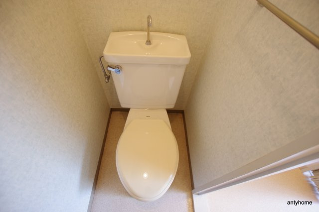 ベルメゾン高倉　仲介手数料無料のトイレ