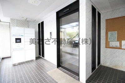 【エントランス】 | メゾン・ド・ノア明神町