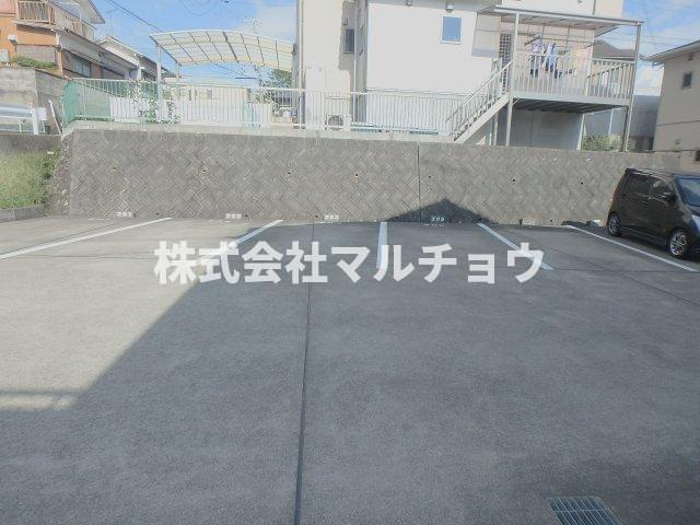 メゾンミルの駐車場|駐車スペースもあります