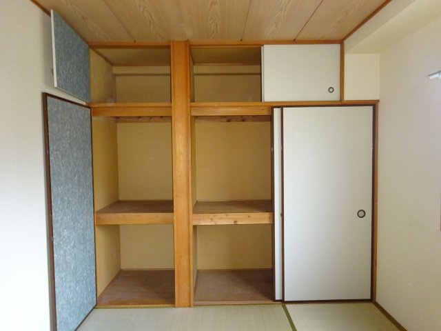 レジデンスかしわぎの収納